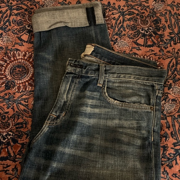 Current Elliot mom cropped jeans! - Picture 1 of 4